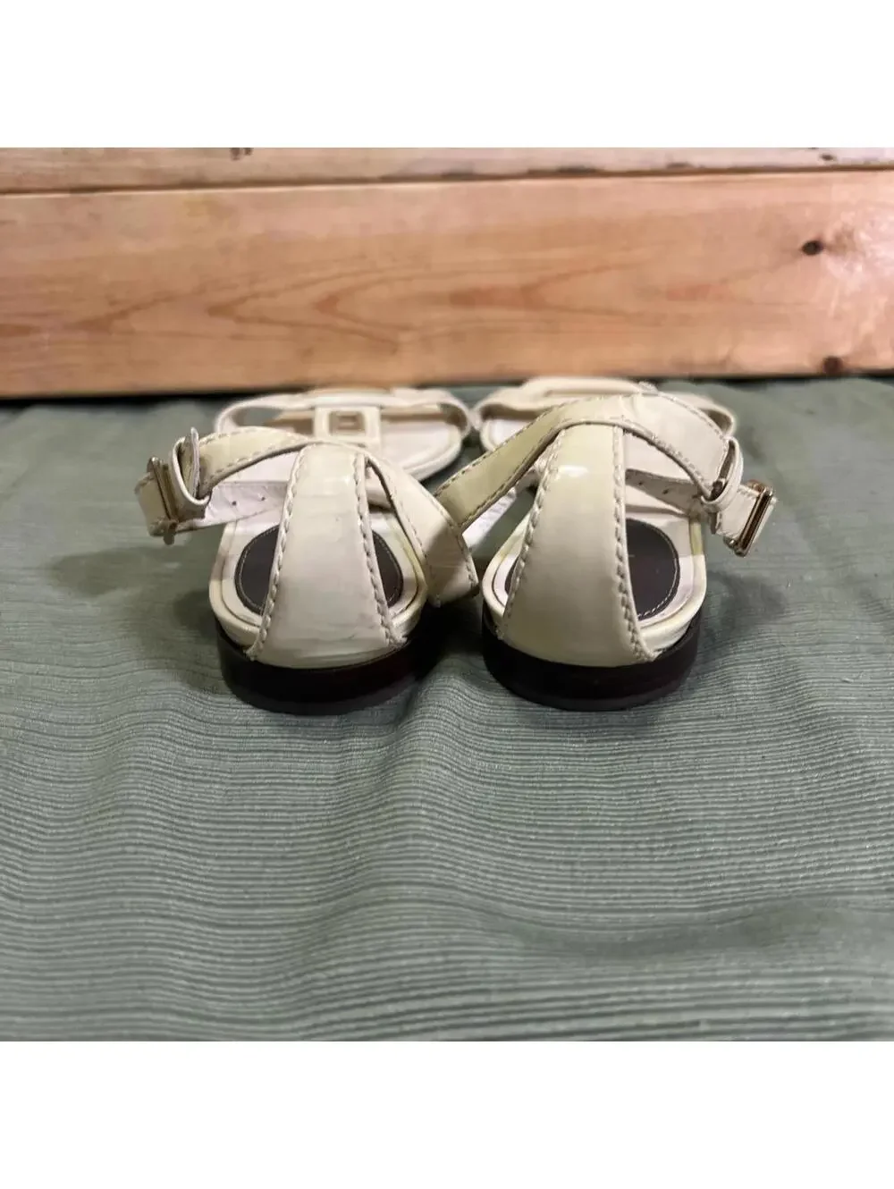 Cole Haan Womens Cream Patent Leather Sandals Geometric Cutouts Size 7.5 B